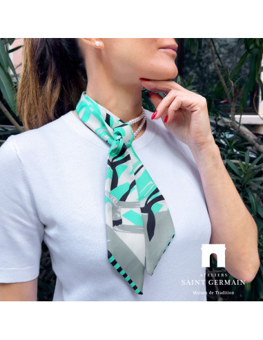 Ensemble Foulard à Nouer Vert et Rang de Perles...